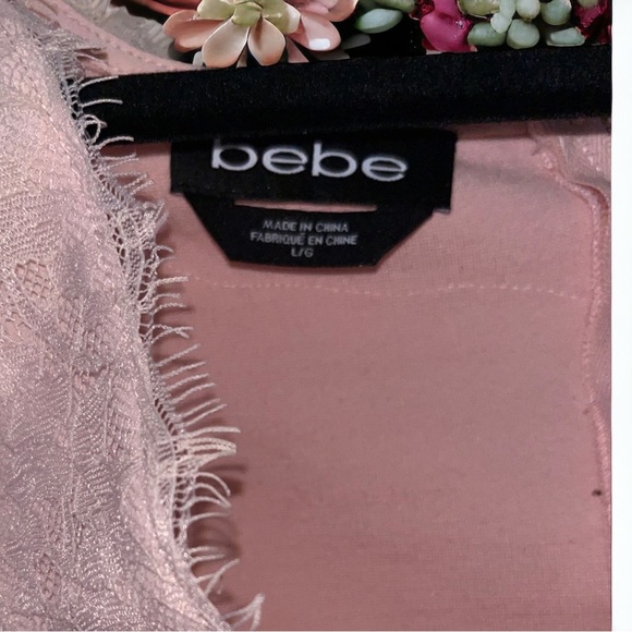 NWOT bebe Baby Pink Flutter Sleeve Crop Top - Picture 2 of 2
